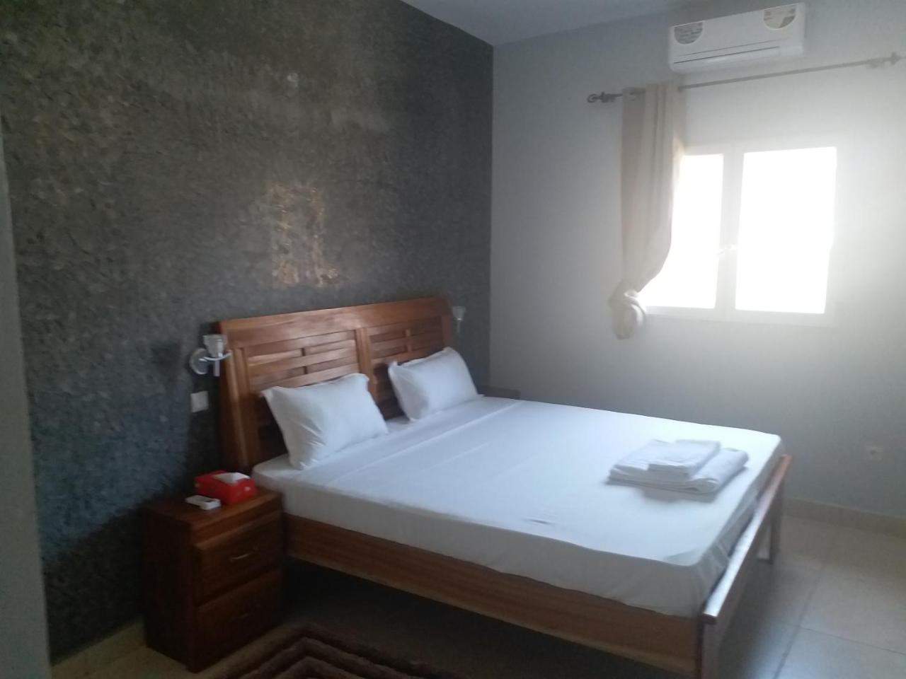 סן-לואי Hotel La Perle מראה חיצוני תמונה